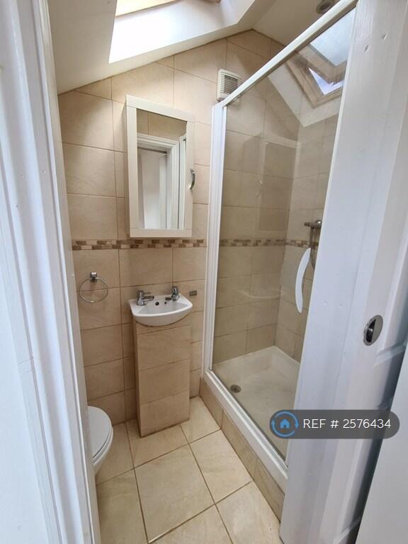 Top Floor En-Suite