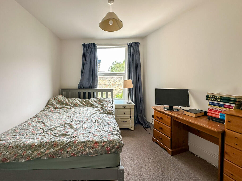 Room 4 (2)