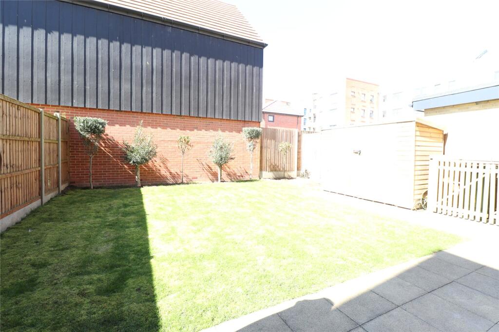 Garden Reverse