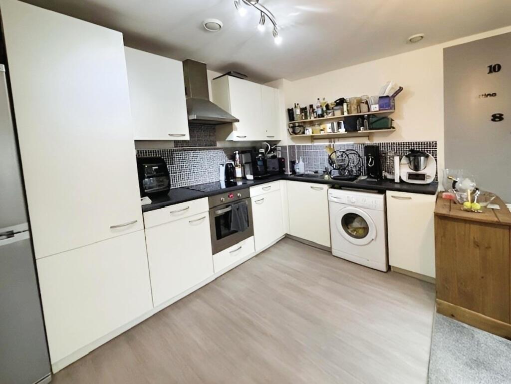 9ea4efb1-Kitchen.jpg