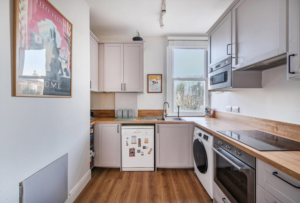 1392715-6-694570a...