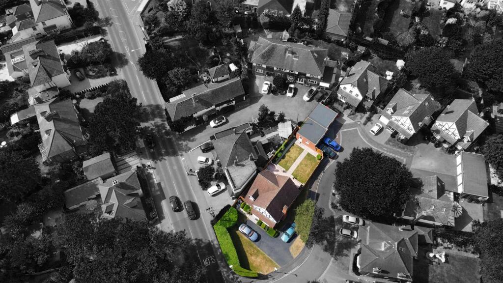 Robarts Close