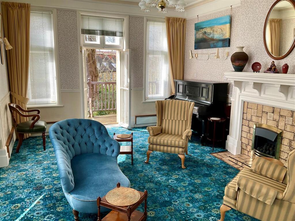 Drawing Room pic7.jpg