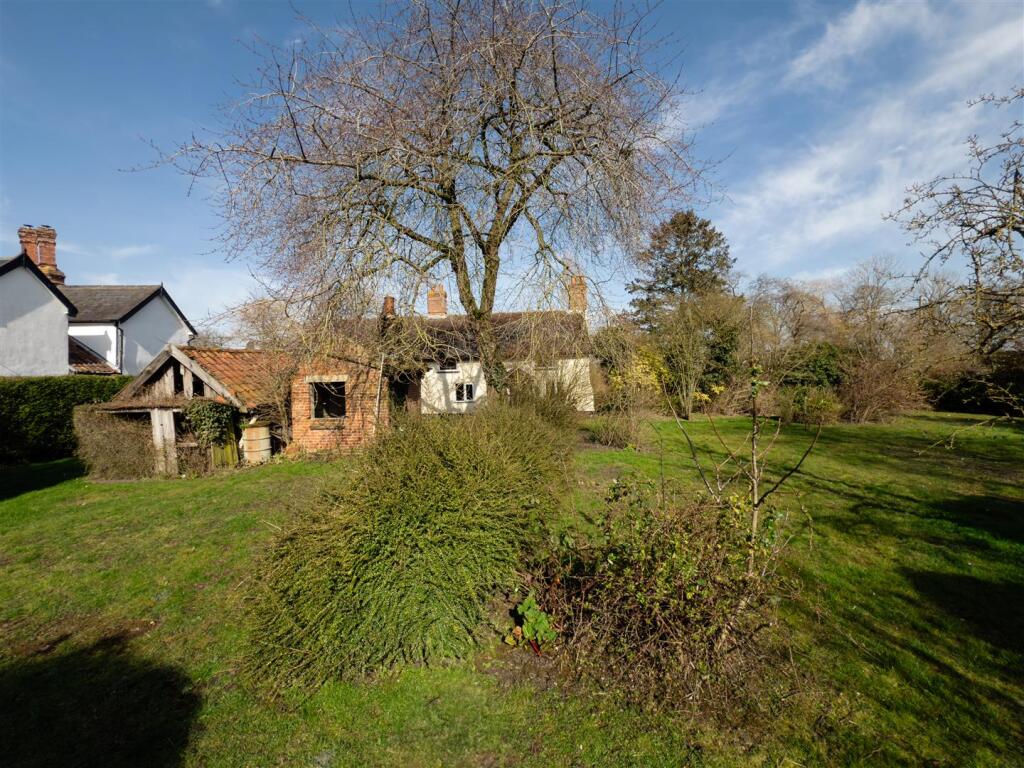 20250307110712 - IMG_4679 - 124 The Green, Wickham