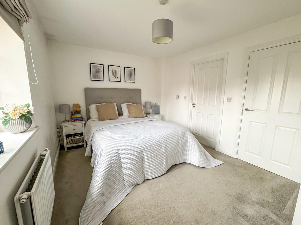 bed1 image1