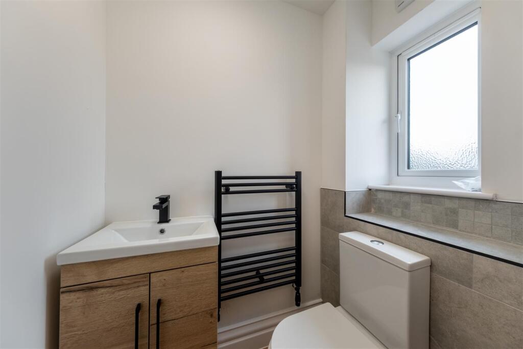 94 and 96 Pipers Lane-014.jpg