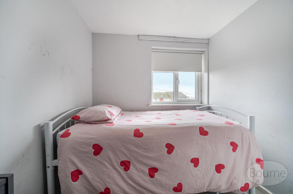 70697ea6-d7db-49a...