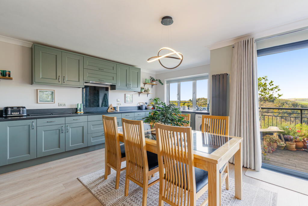 24 Kitchen Dining Room 59 Seymour Drive Dartmouth 