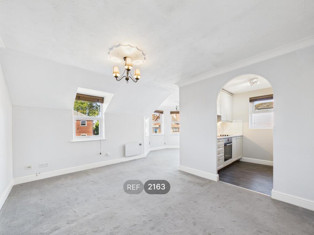 Living/Dining area