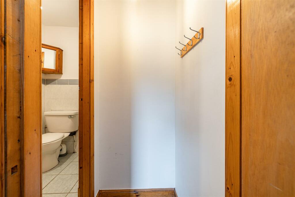 83 Wood Street Galashiels 13.jpg