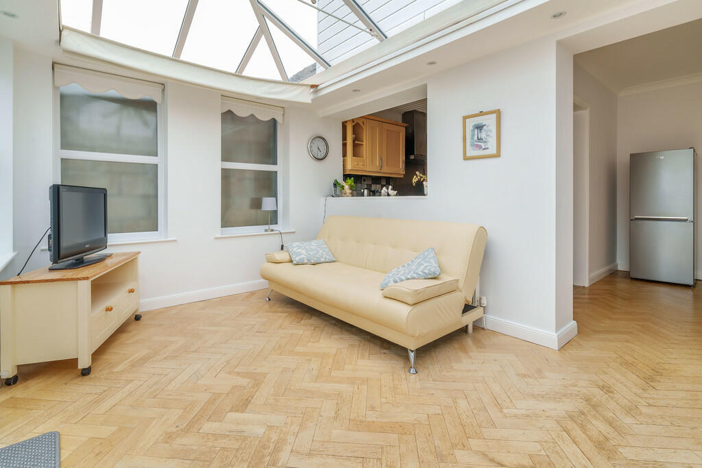Open Plan Dining ...