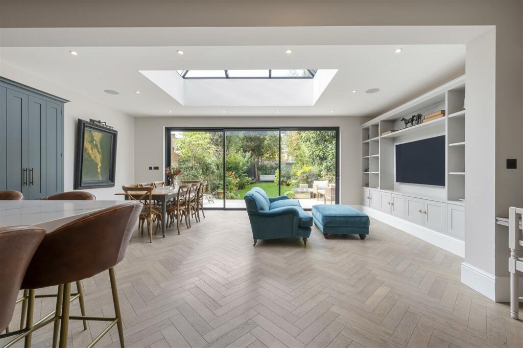 13 Durham Road,1.jpg