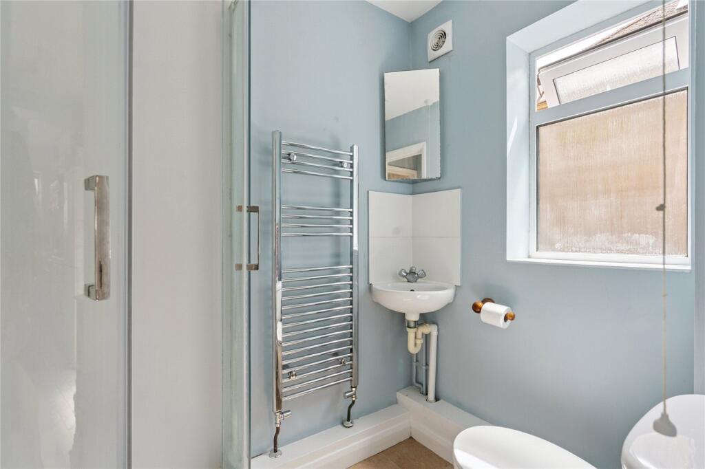 Ground Floor Shower