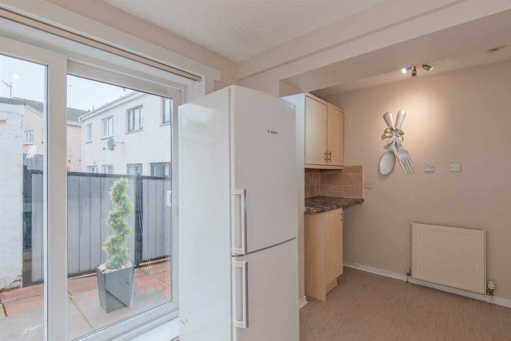 030-22 Ross Gardens Motherwell, ML1 3BE.jpg