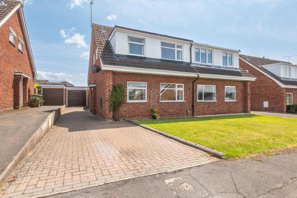 6, severn close front-1.jpg