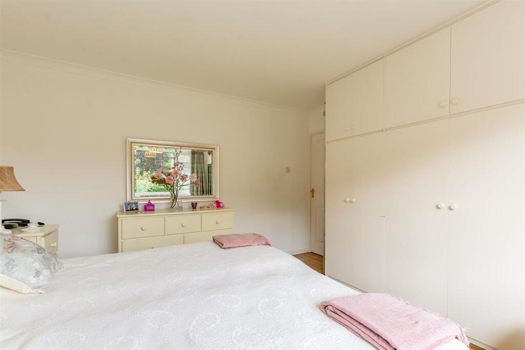 Bed 2 (5)-HDR copy.jpg