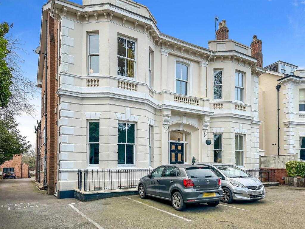 Parking and Outside Views