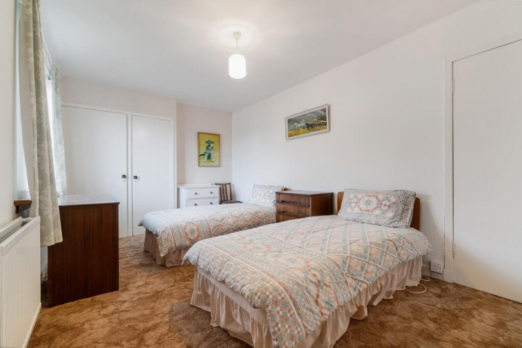 10_glenacre dr 09.jpg
