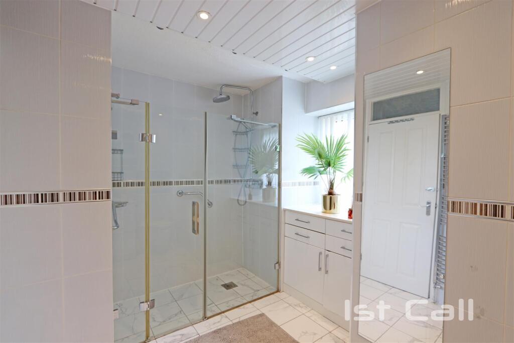 Shower.jpg