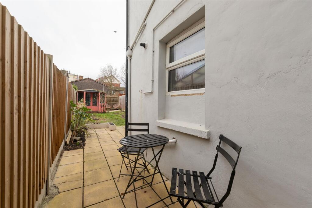 Geere Road E15