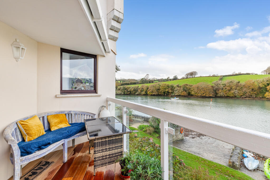 A09 - Embankment Rd, Flat 6 The Moorings, Kingsbri