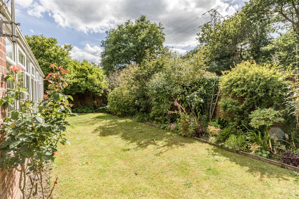 Weyside, Wey Manor Road, KT15 3JJ - 21.jpg
