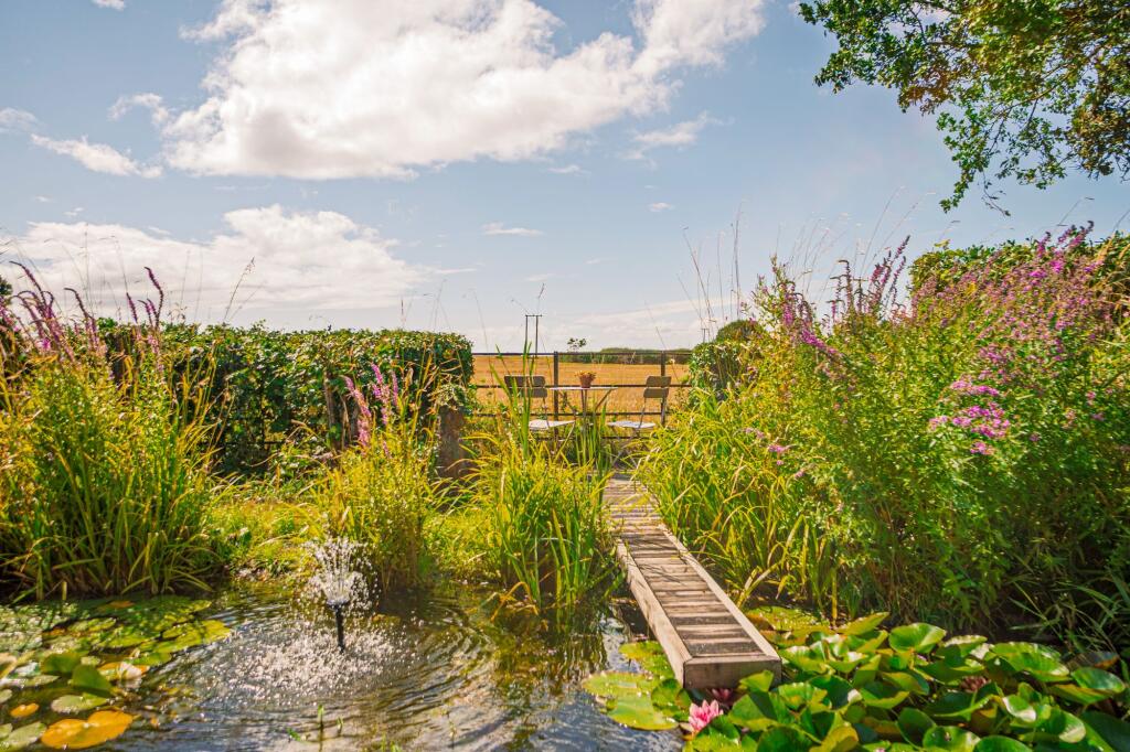 Uninterrupted countryside views