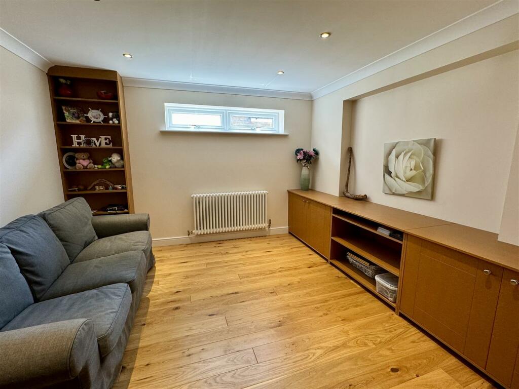 Snug/Bedroom Five