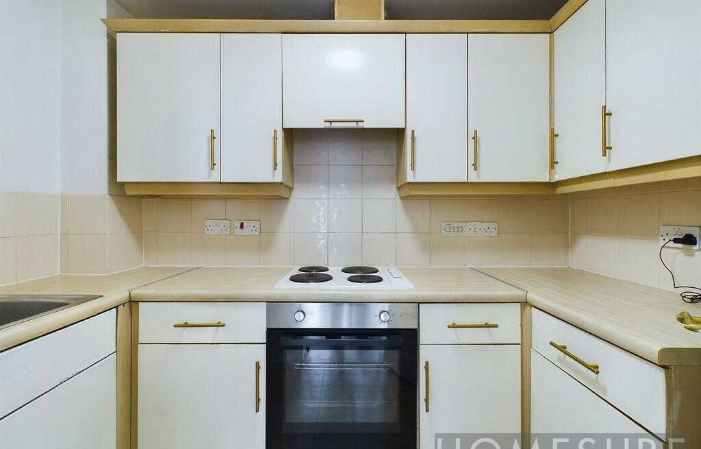 kITCHEN UNFURNISH...