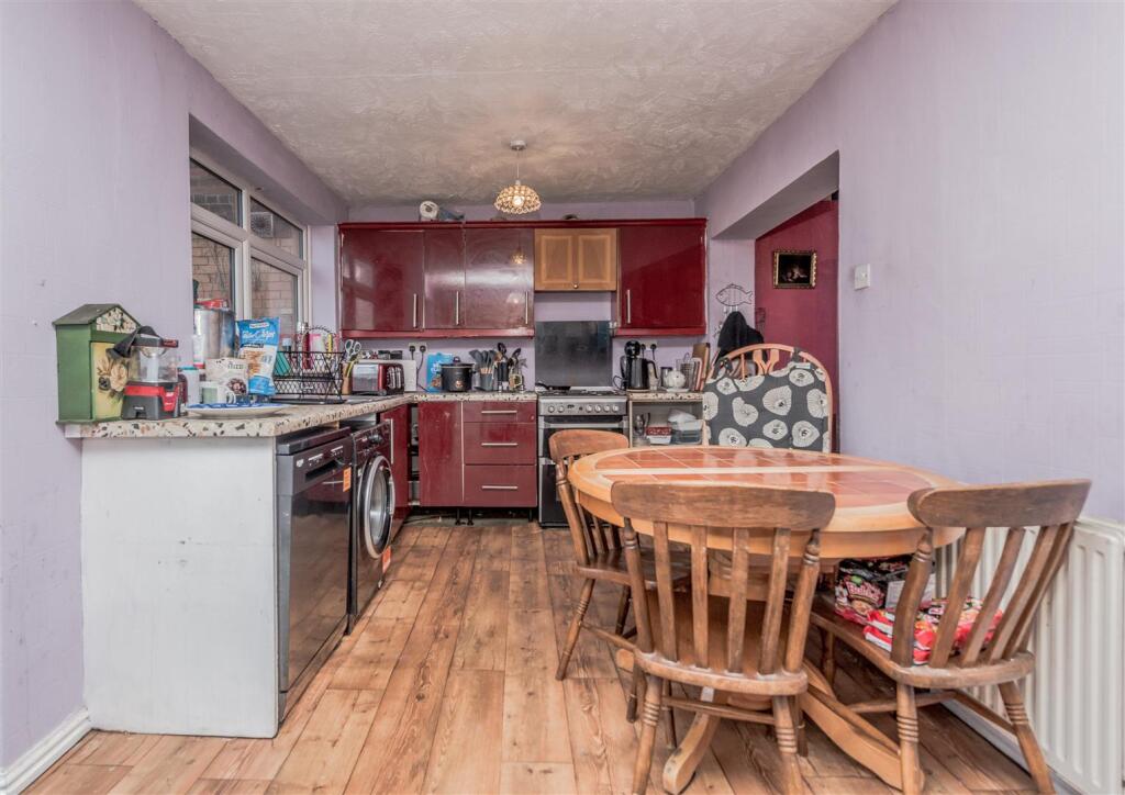 Fitted Dining Kitchen: