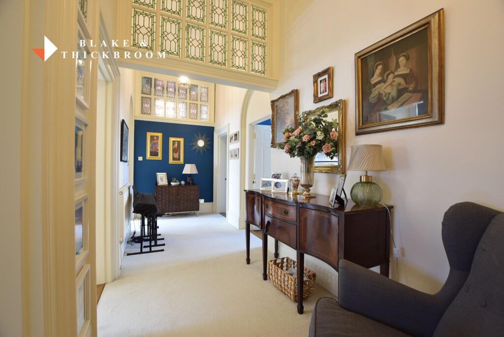 ENTRANCE HALL