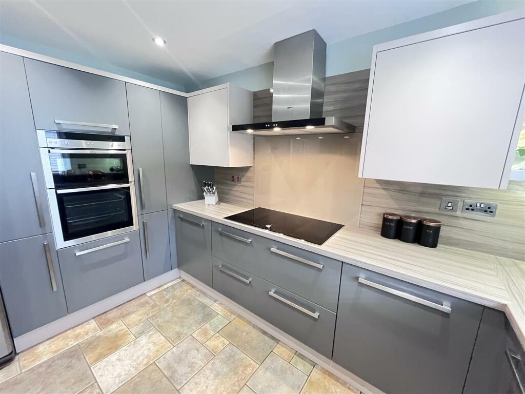 kitchen 3.JPG