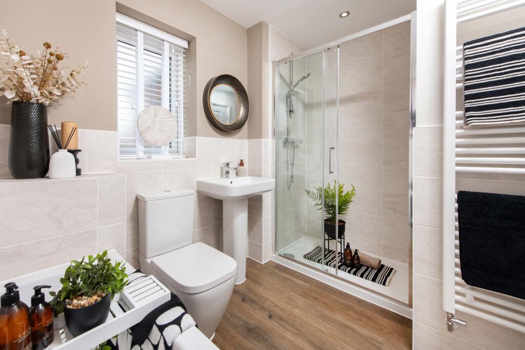 DWH EM Romans Quarter Avondale Bathroom