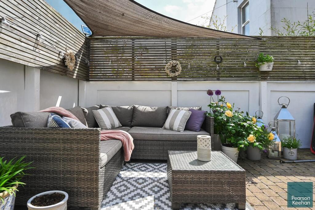 18-stoneham-rd-bn3 (12).jpg