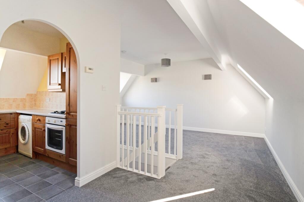 15 Harvesters Vie...