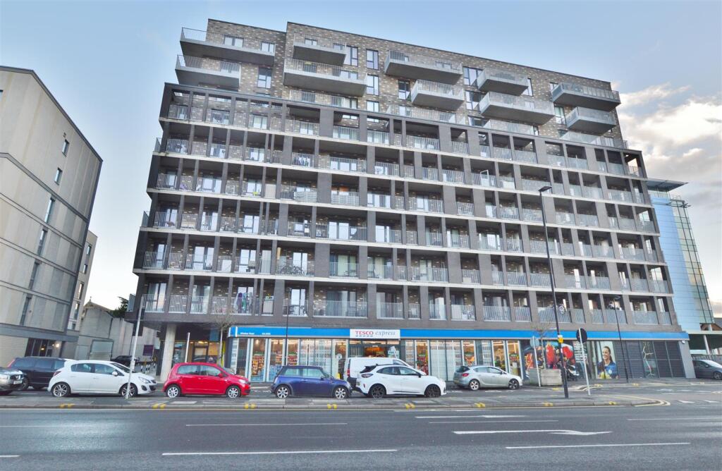 Windsor Road, Slough