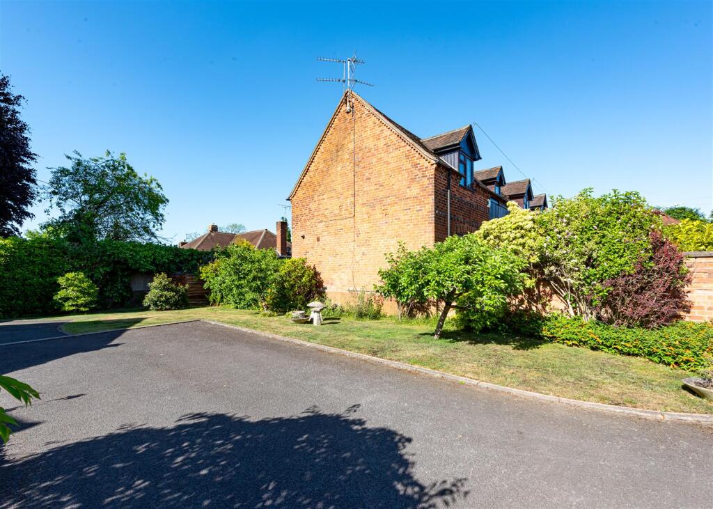 5 Old Farm Meadow-front4.jpg