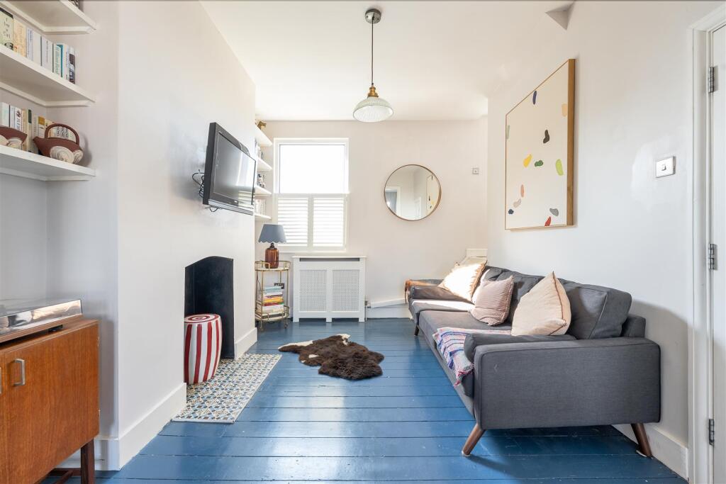 Folkestone Road, E17