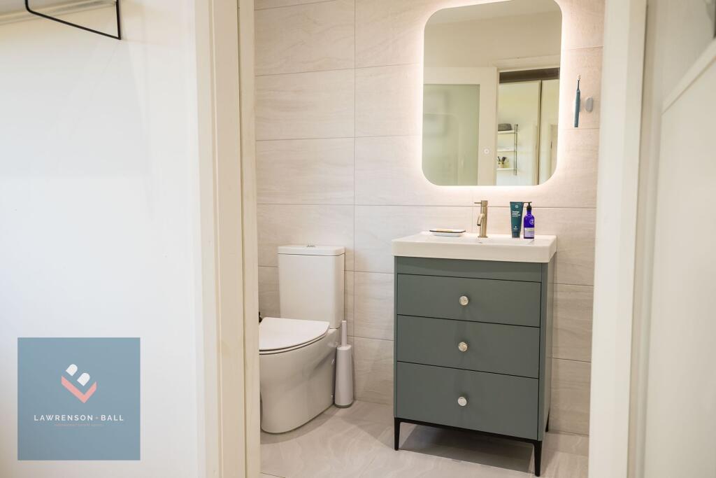 Ensuite