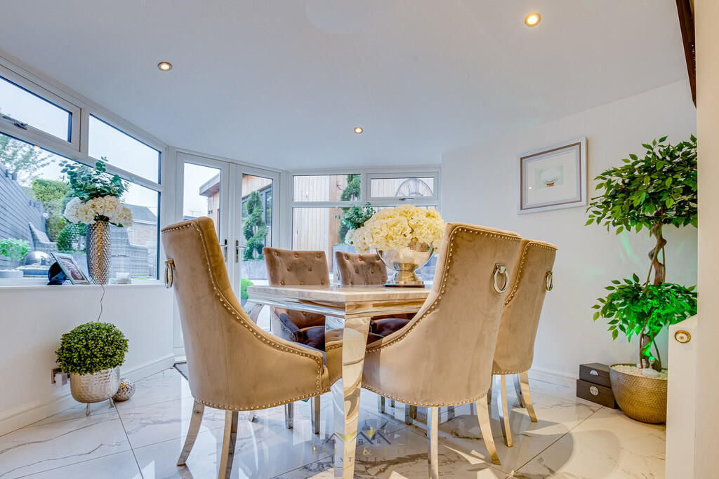 Dining room 1.1