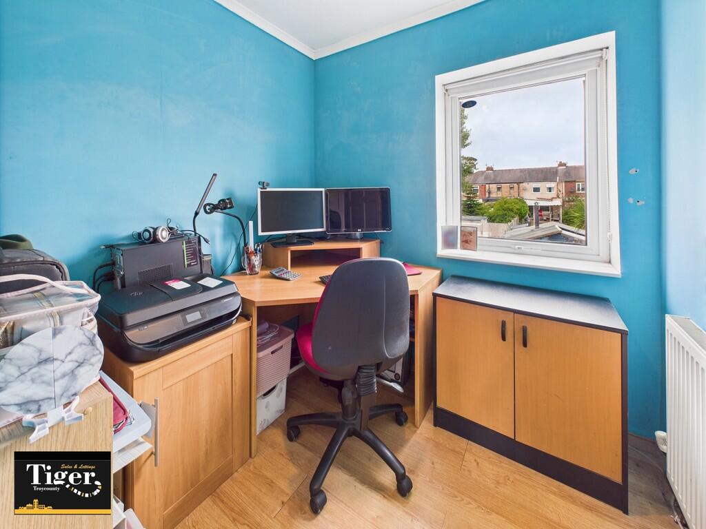 CAM02176G0-PR0664...