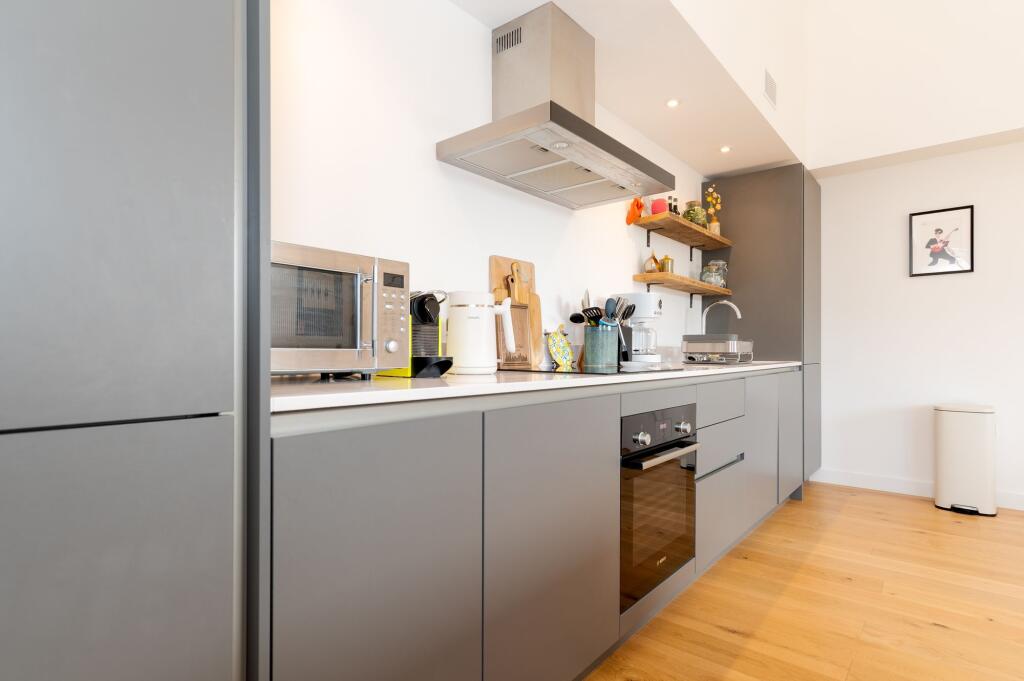 OPEN PLAN KITCHEN/DINER/LIVING ROOM