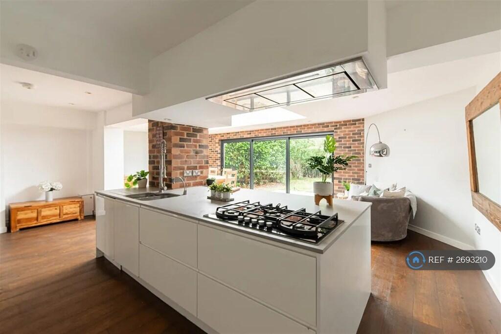 Kitchen 4