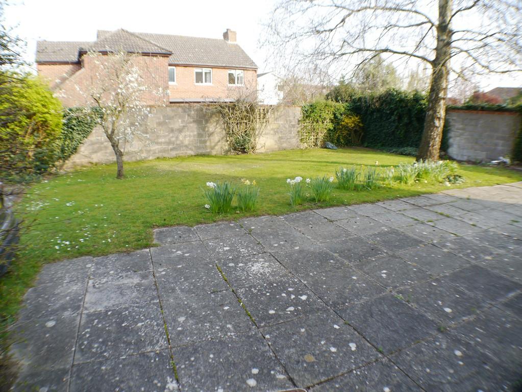Communal Rear Garden