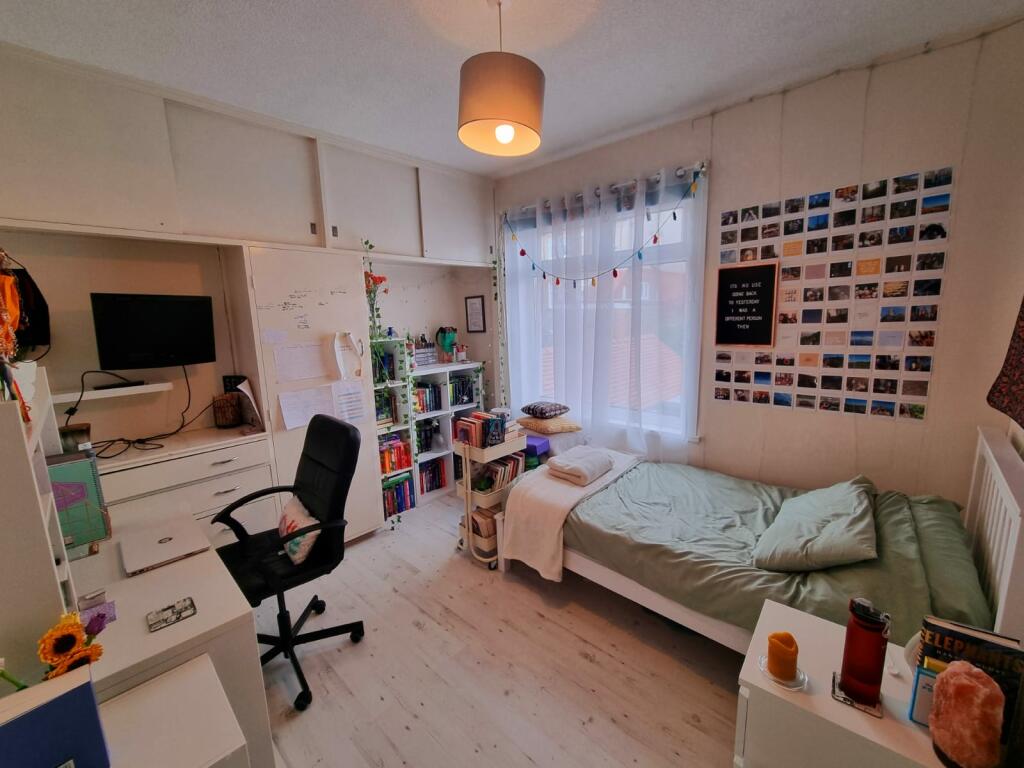 4b0cd6bb-9590-4233-83d0-cbe35ae87e52