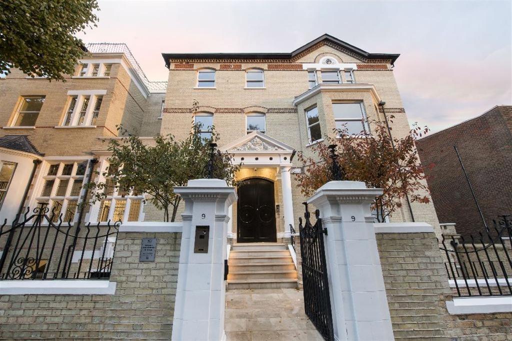 9 Arkwright Road - External.jpg