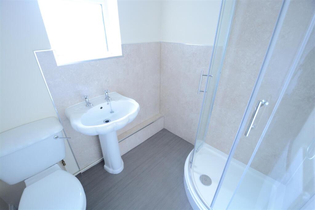 Shower Room.JPG