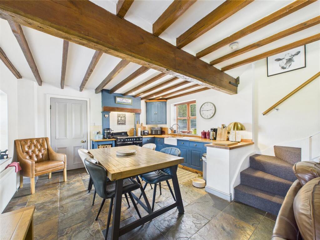 KITCHEN/ DINER