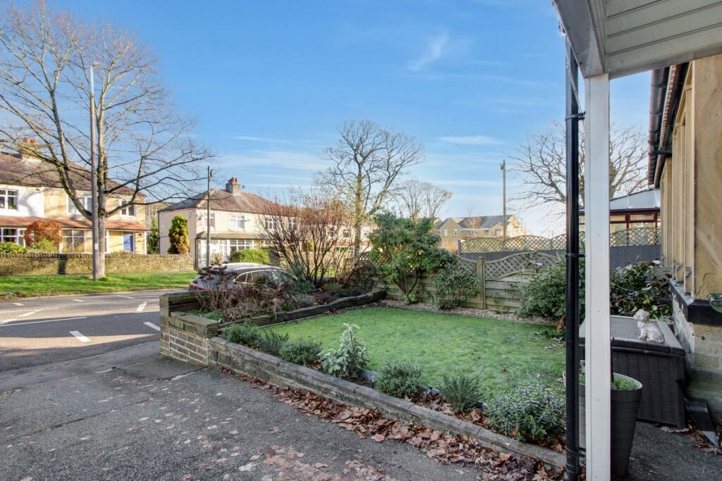 Front Garden and Driveway