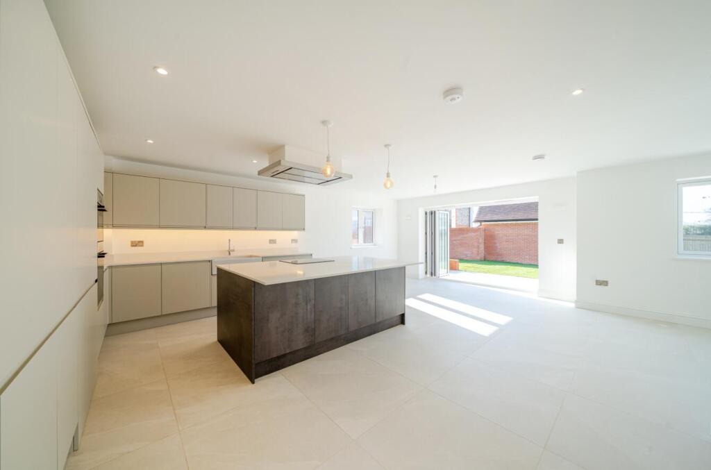 Plot 4 Kitchen